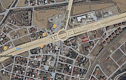 C21 Loft'tan Kaklık Anayola Bir Parsel Konut Arsası