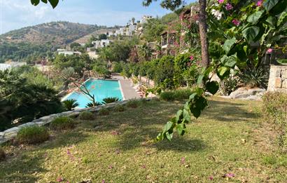 Bodrum Yokuşbaşı Yüzme Havuzlu Site de Mobilyalı Kiralık Daire