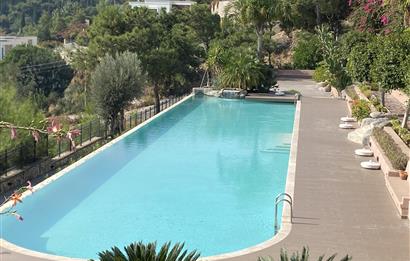 Bodrum Yokuşbaşı Yüzme Havuzlu Site de Mobilyalı Kiralık Daire