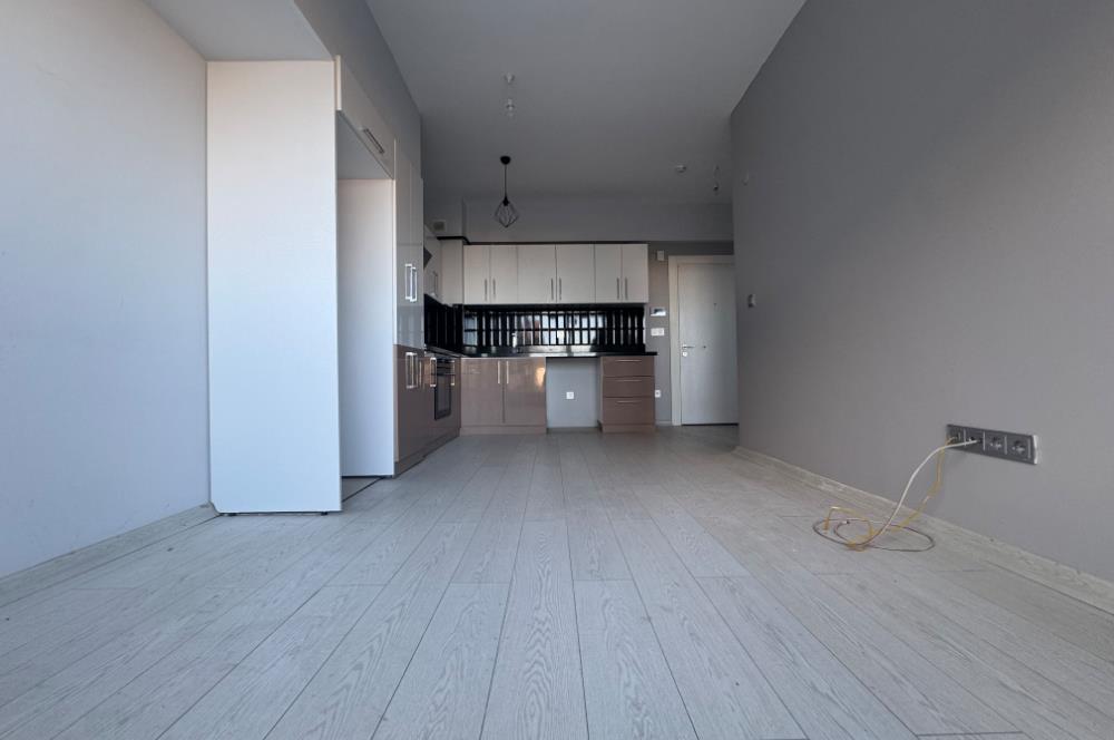 CENTURY 21 CUMHURİYET MAH.HAVUZLU-SİTE İÇİ -DAİRE