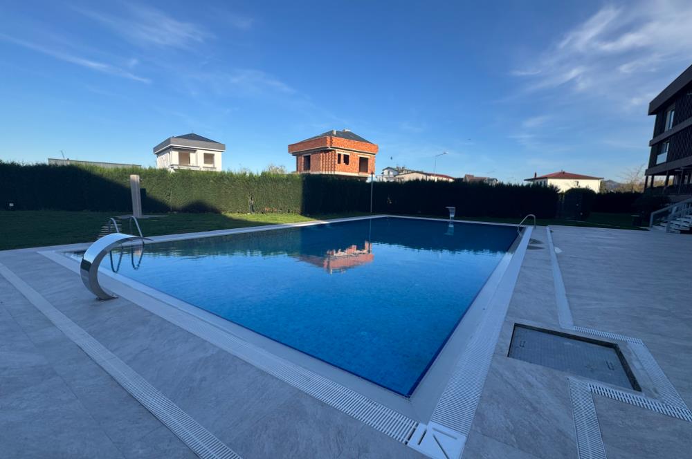 CENTURY 21 CUMHURİYET MAH.HAVUZLU-SİTE İÇİ -DAİRE