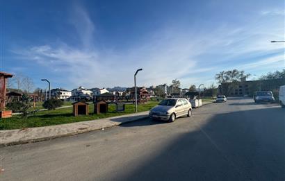 CENTURY 21 CUMHURİYET MAH.HAVUZLU-SİTE İÇİ -DAİRE