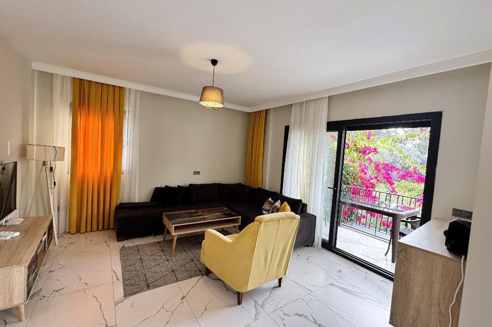 Akyarlar'da Site İçerisinde 2+1 Eşyalı Kiralık Daire