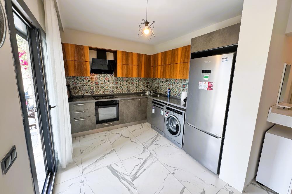 Akyarlar'da Site İçerisinde 2+1 Eşyalı Kiralık Daire