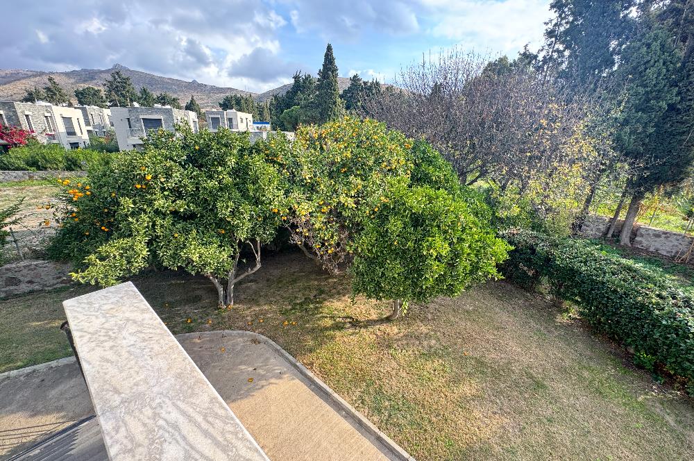 Akyarlar'da Site İçerisinde 2+1 Eşyalı Kiralık Daire