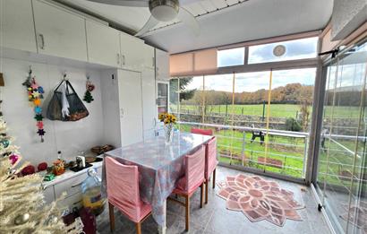 SİTE İÇERİSİNDE DOĞA MANZARALI HAVUZLU BAHÇELİ BAKIMLI VİLLA