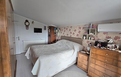 SİTE İÇERİSİNDE DOĞA MANZARALI HAVUZLU BAHÇELİ BAKIMLI VİLLA