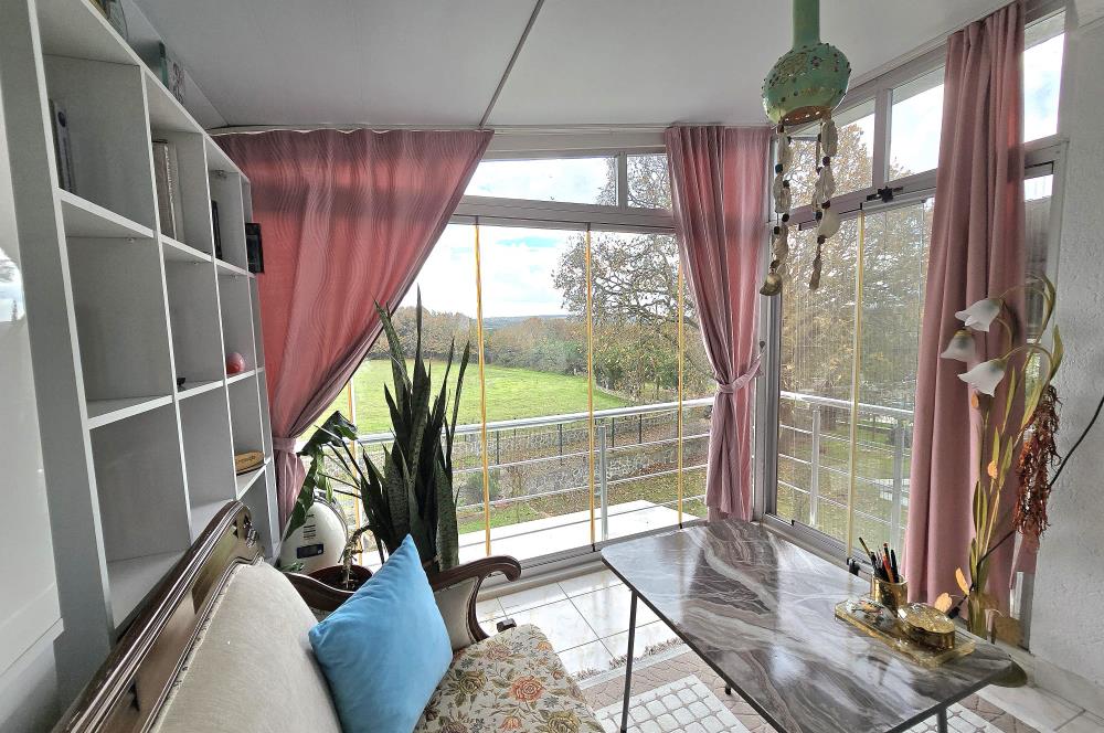 SİTE İÇERİSİNDE DOĞA MANZARALI HAVUZLU BAHÇELİ BAKIMLI VİLLA