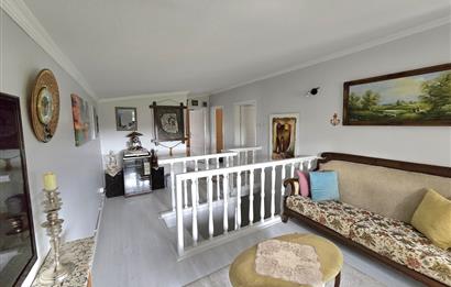 SİTE İÇERİSİNDE DOĞA MANZARALI HAVUZLU BAHÇELİ BAKIMLI VİLLA