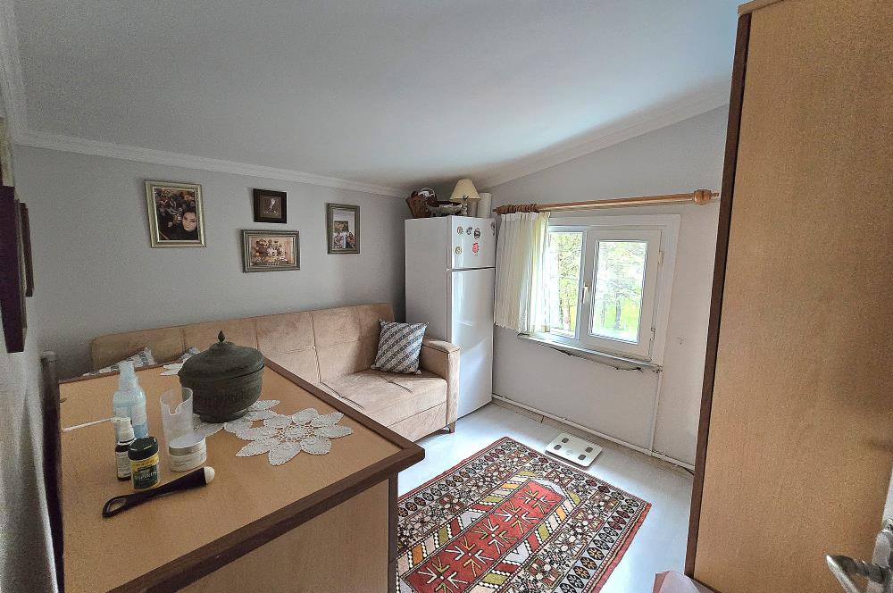 SİTE İÇERİSİNDE DOĞA MANZARALI HAVUZLU BAHÇELİ BAKIMLI VİLLA