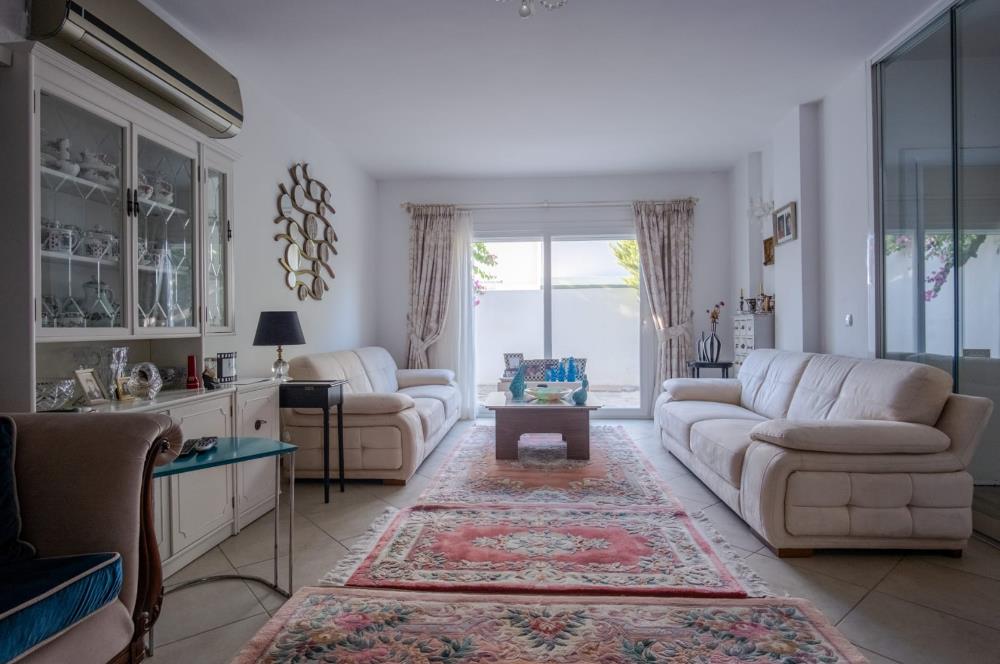 Bodrum-Konacık 4+1 satılık müstakil tripleks villa