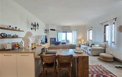 Koyunbaba'da Havuzlu Elit Site İçinde Muhteşem Deniz Manzaralı Satılık Daire