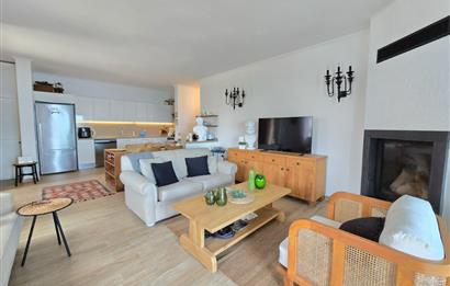 Koyunbaba'da Havuzlu Elit Site İçinde Muhteşem Deniz Manzaralı Satılık Daire