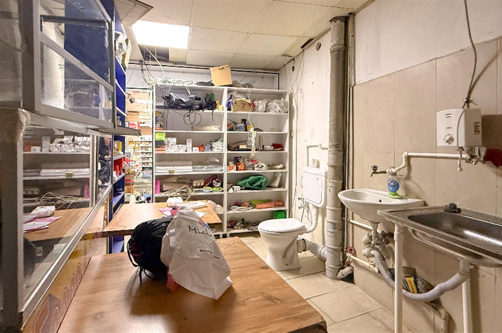 CENTURY21 BAL'DAN ESKİ KUYUMCULAR MAH DE SATILIK DÜKKAN/MAĞAZA