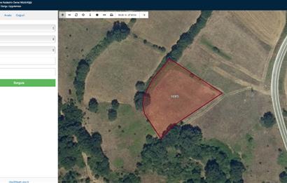 BALIKESİR ARMUTALAN'DA YOL CEPHELİ YATIRIMLIK TARLA C21 BAL