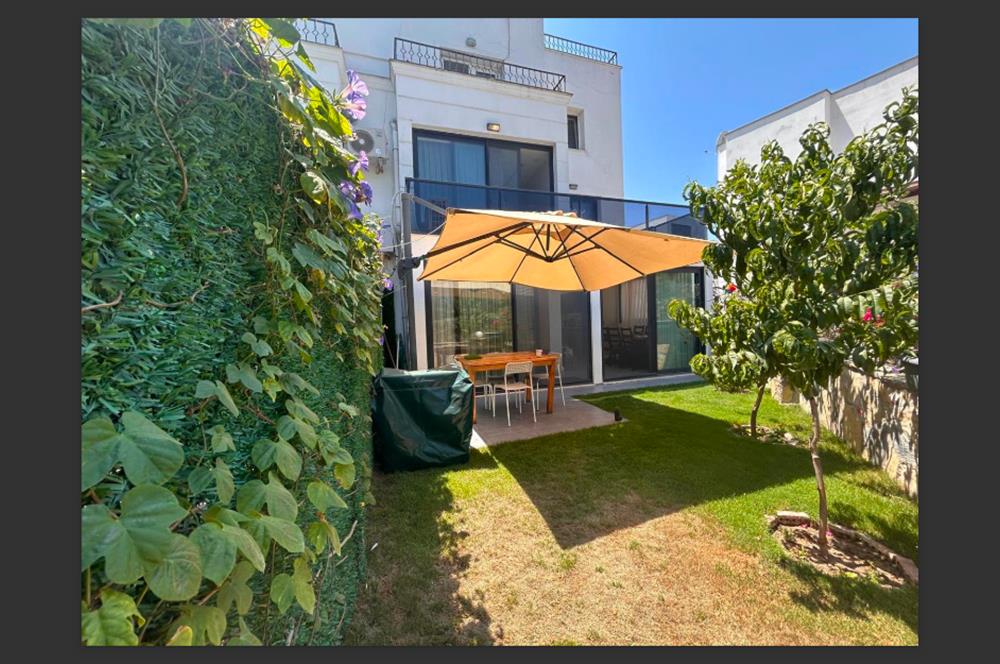 Bodrum Yeniköy'de Yenilenmiş 3+1 Müstakil girişli Dubleks 