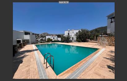 Bodrum Yeniköy'de Yenilenmiş 3+1 Müstakil girişli Dubleks 