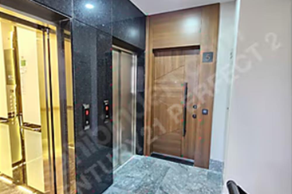 CADDEBOSTAN SAHİL TARAFI (160 M2NET) KATTA TEK SIFIR 4+1