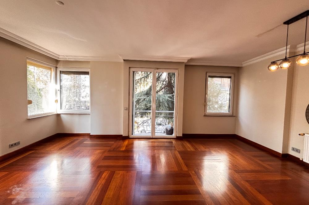 SUADİYE BAĞDAT CADDESİ VE MARMARAY YAKININDA SATILIK DAİRE