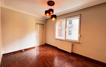 SUADİYE BAĞDAT CADDESİ VE MARMARAY YAKININDA SATILIK DAİRE