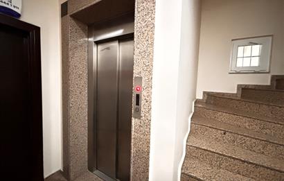 SUADİYE BAĞDAT CADDESİ VE MARMARAY YAKININDA SATILIK DAİRE