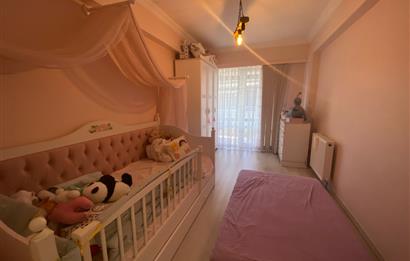 İZZETBAYSAL DEVLET HASTANESİ YOLUNDA 3+1 SATILIK DAİRE