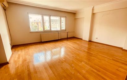 ALTUNİZADE MÜKEMMEL LOKASYONDA GURUR SİTESİ KİRALIK 3+1