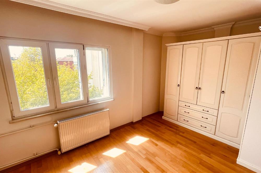 ALTUNİZADE MÜKEMMEL LOKASYONDA GURUR SİTESİ KİRALIK 3+1