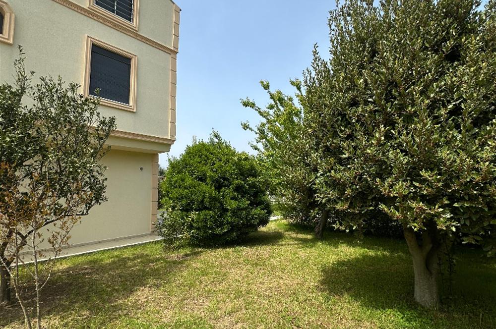 Erdek Sahil Mahallesinde -1500 m² Bahçeli- 5+1 Müstakil Villa