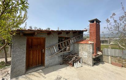 Erdek Sahil Mahallesinde -1500 m² Bahçeli- 5+1 Müstakil Villa