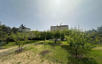 Erdek Sahil Mahallesinde -1500 m² Bahçeli- 5+1 Müstakil Villa