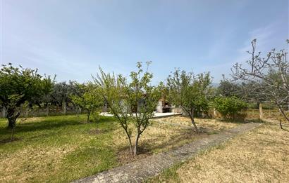 Erdek Sahil Mahallesinde -1500 m² Bahçeli- 5+1 Müstakil Villa