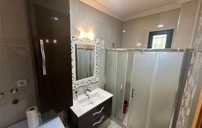 Erdek Sahil Mahallesinde -1500 m² Bahçeli- 5+1 Müstakil Villa