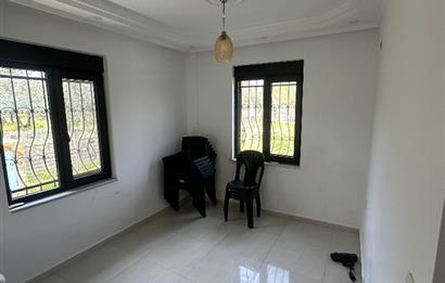 Erdek Sahil Mahallesinde -1500 m² Bahçeli- 5+1 Müstakil Villa