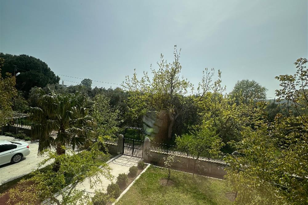 Erdek Sahil Mahallesinde -1500 m² Bahçeli- 5+1 Müstakil Villa