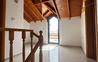 Erdek Sahil Mahallesinde -1500 m² Bahçeli- 5+1 Müstakil Villa