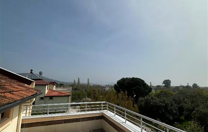 Erdek Sahil Mahallesinde -1500 m² Bahçeli- 5+1 Müstakil Villa