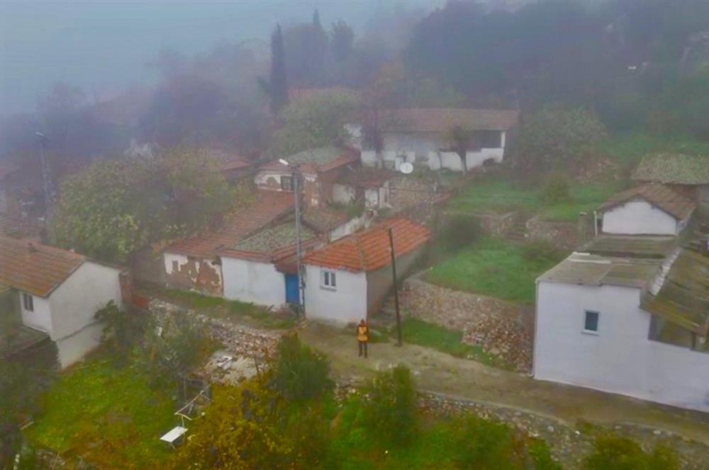 BANDIRMA'DA DENİZE YAKIN 244 m² ARSA C21BAL