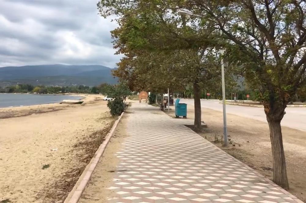 BANDIRMA'DA DENİZE YAKIN 244 m² ARSA C21BAL