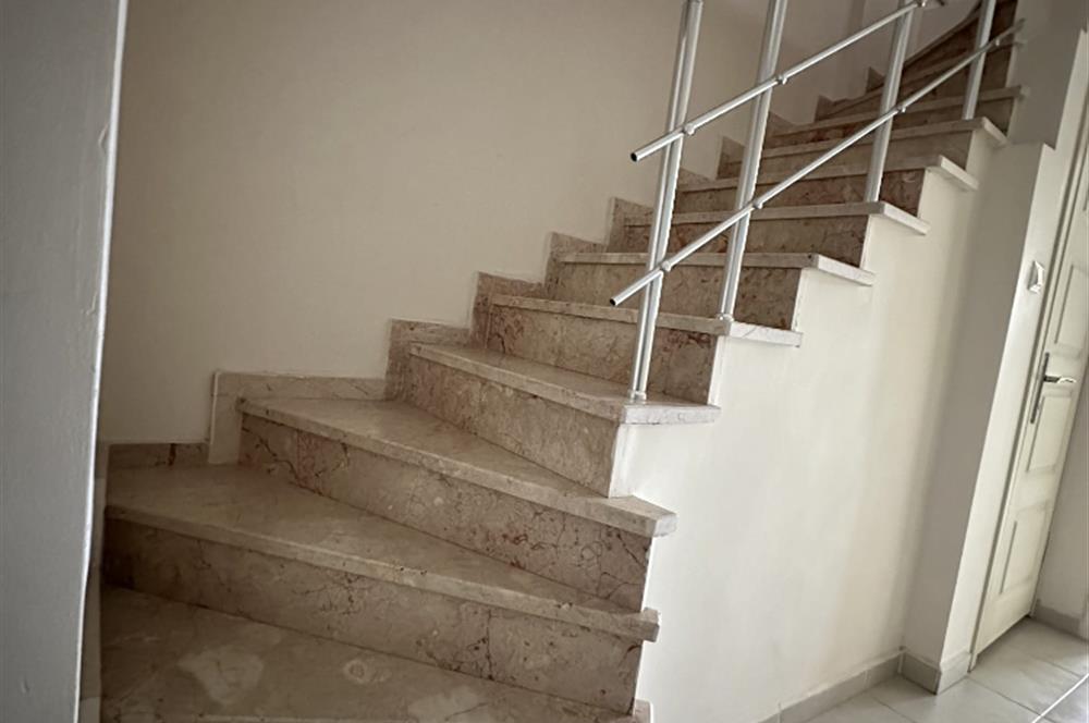 Alaettin Mahallesi'nde 4+1 Deniz Manzaralı Dubleks