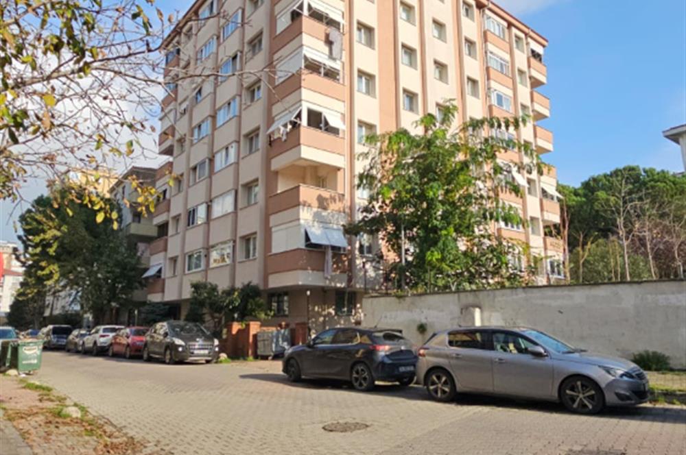 Maltepe Bağlarbaşında Metro ve Marmaraya Yakın Satılık 3+1 Daire