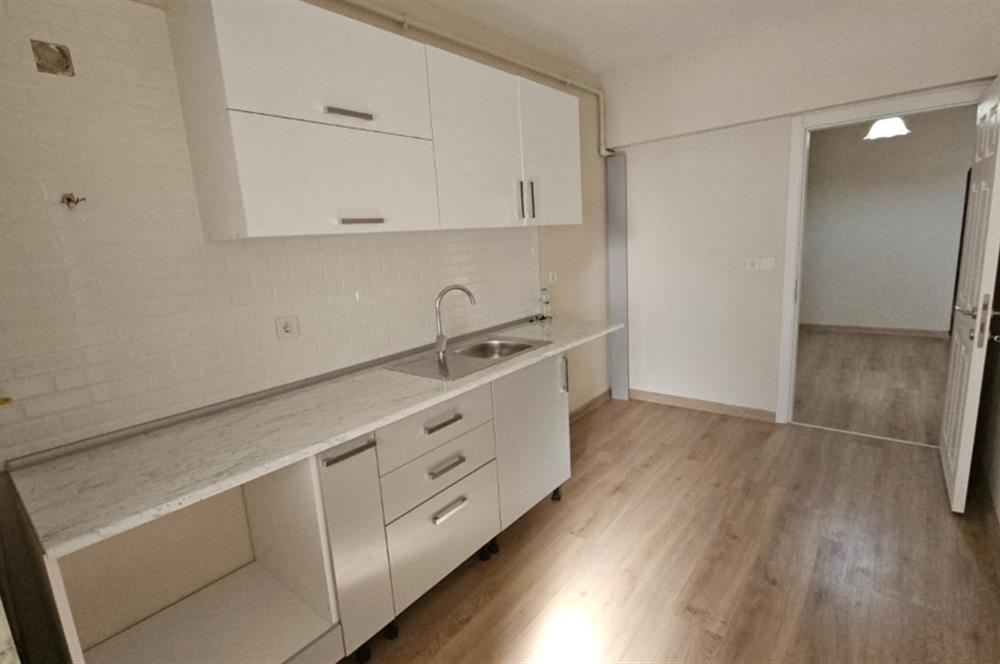 Maltepe Bağlarbaşında Metro ve Marmaraya Yakın Satılık 3+1 Daire