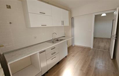 Maltepe Bağlarbaşında Metro ve Marmaraya Yakın Satılık 3+1 Daire