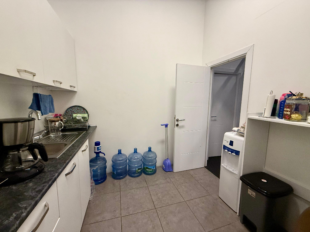 Seba Satılık Ofis 251m2+17m2 Bahçe Kullanımlı Dekorasyonlu