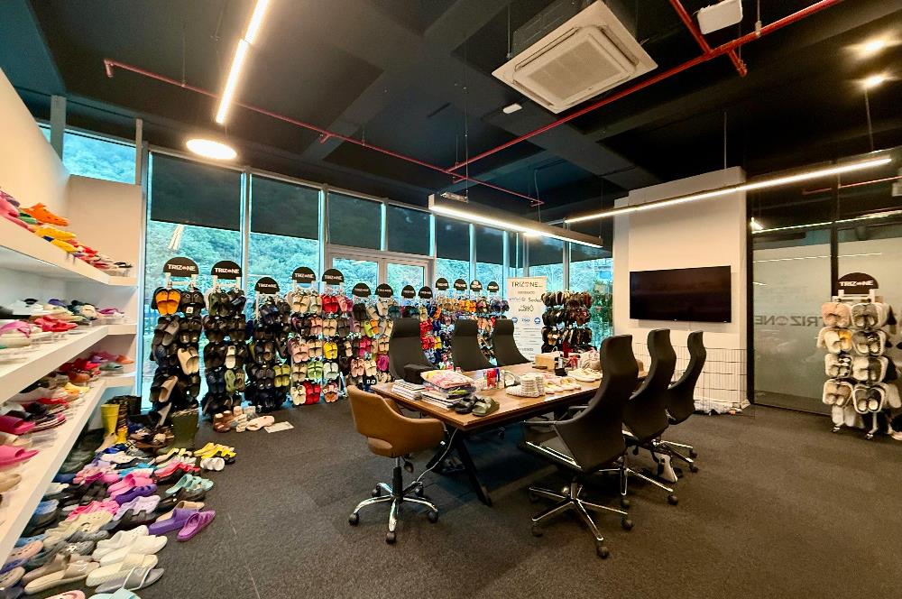 Seba Satılık Ofis 251m2+17m2 Bahçe Kullanımlı Dekorasyonlu