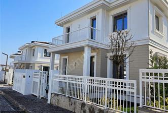 EMLAK KONUT ÇINARKÖYDE KİRALIK D TİPİ 4+1+1(HİZM.ODASI) VİLLA - 6 - 30213