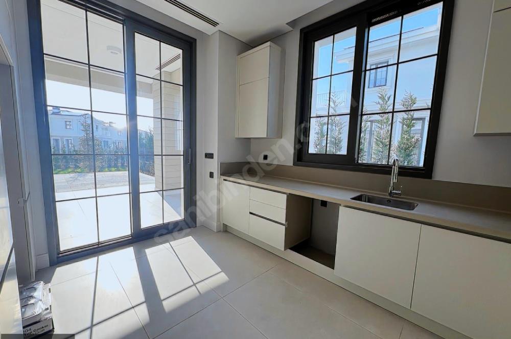 EMLAK KONUT ÇINARKÖYDE KİRALIK D TİPİ 4+1+1(HİZM.ODASI) VİLLA