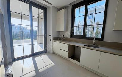 EMLAK KONUT ÇINARKÖYDE KİRALIK D TİPİ 4+1+1(HİZM.ODASI) VİLLA