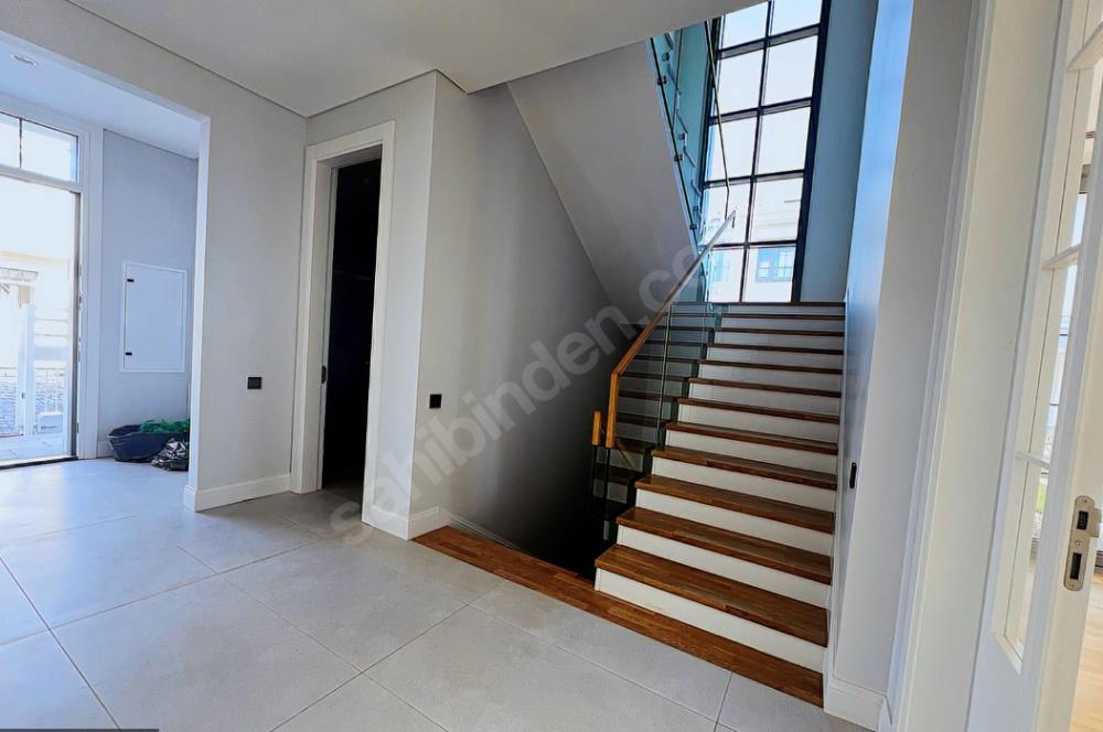 EMLAK KONUT ÇINARKÖYDE KİRALIK D TİPİ 4+1+1(HİZM.ODASI) VİLLA