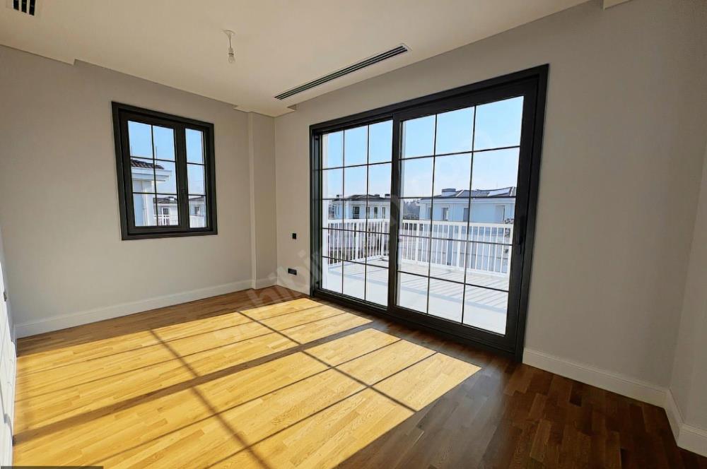 EMLAK KONUT ÇINARKÖYDE KİRALIK D TİPİ 4+1+1(HİZM.ODASI) VİLLA